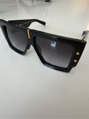 Balmain B - GRAND NEW Without tags